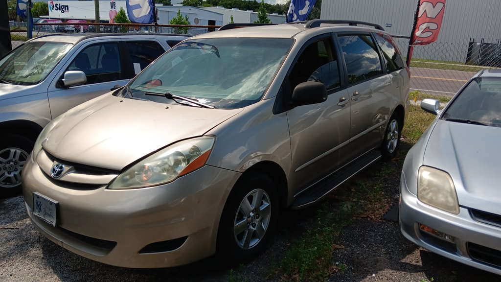 2006 Toyota Sienna LE