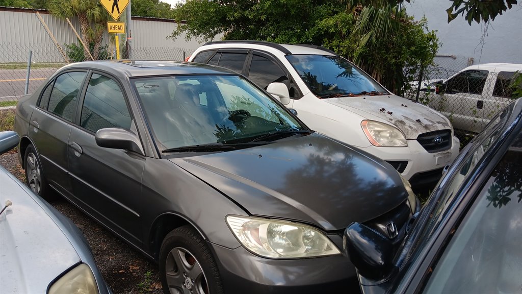 2004 Honda Civic EX's photo